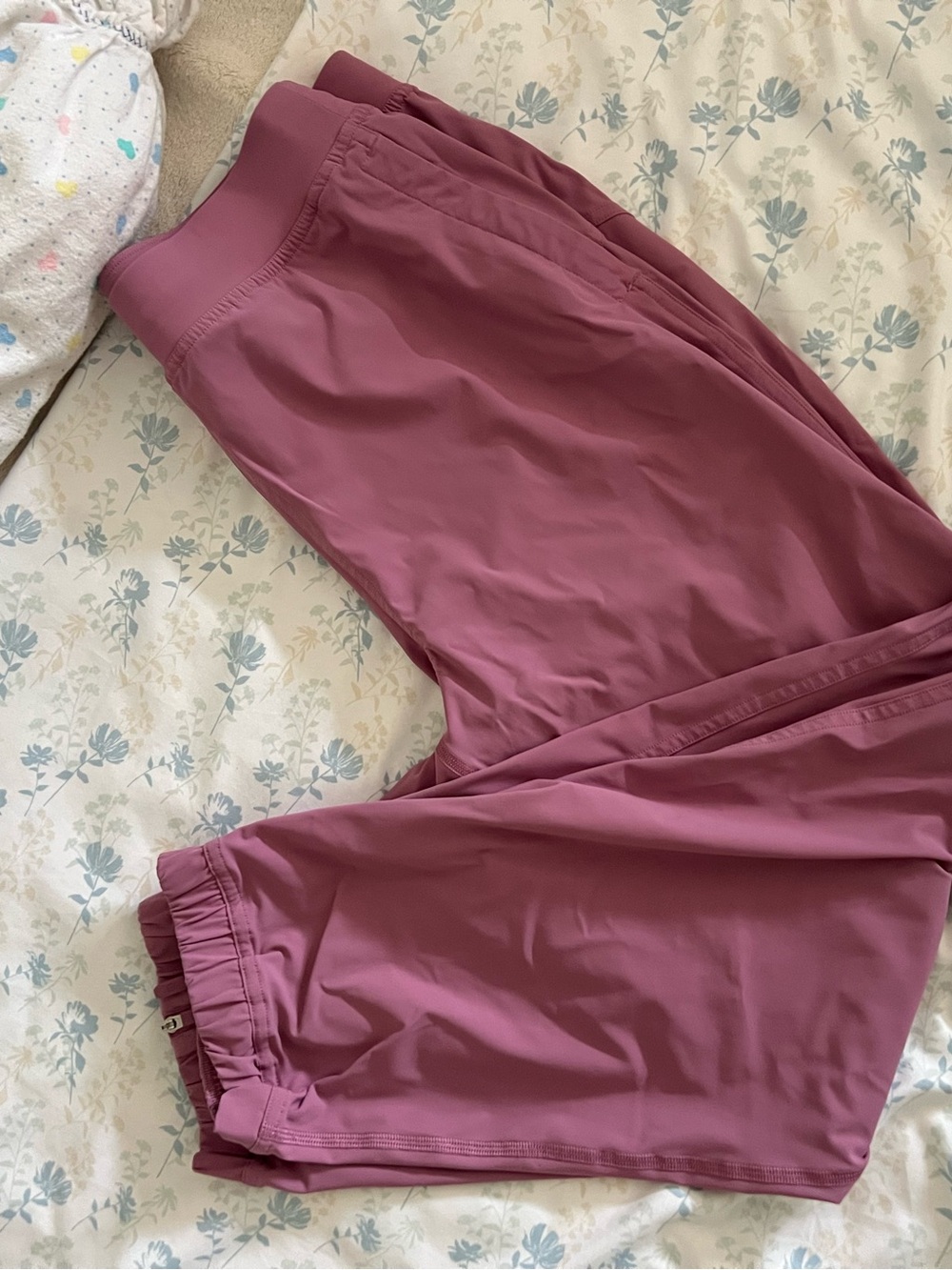 lululemon athletica adapted state high rise crop